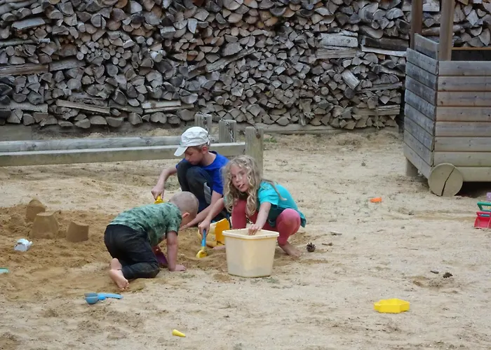 Kemp Lochneska U Vlkovských Pískoven Vlkov (Tabor)